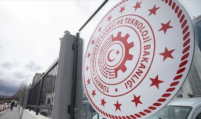 Sanayi ve Teknoloji Bakanlığına sözleşmeli personel alacak