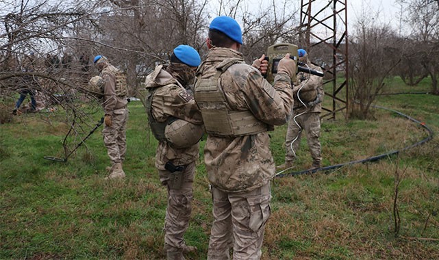 Şanlıurfa'da terör operasyonu! Meclis üyesi adayı 4 kişi gözaltına alındı