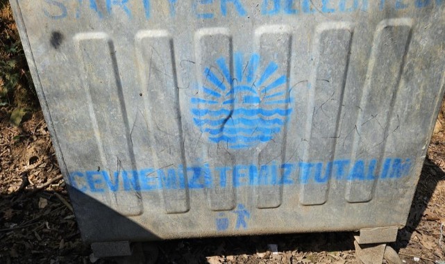Sarıyer'de çöp konteynerindeki yazı cesede götürdü