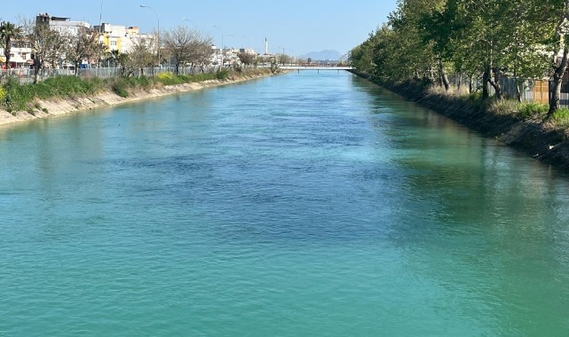 Sulama kanalına giren 2 çocuk akıntıya kapıldı