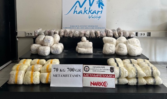 Yüksekova'da 70 kilo 700 gram metamfetamin ele geçirildi