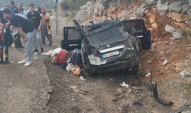 Antalya’da trafik kazası: 5 yaralı