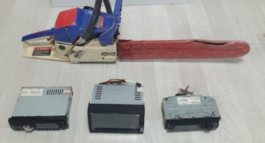 Araçlardan hırsızlık yapan şahıs yakalandı