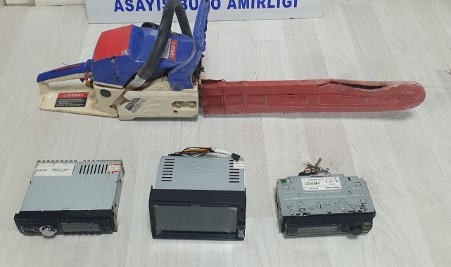 Araçlardan hırsızlık yapan şahıs yakalandı