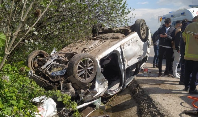 Bursa'da otomobil devrildi: 4 yaralı