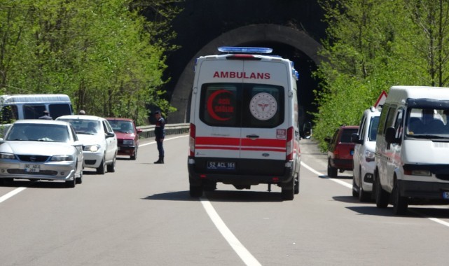Cenaze yolunda kaza: 2’si ağır 5 yaralı