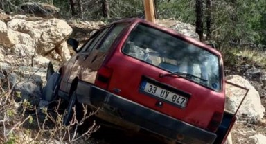 Cenazeye giderken kaza geçirip öldü