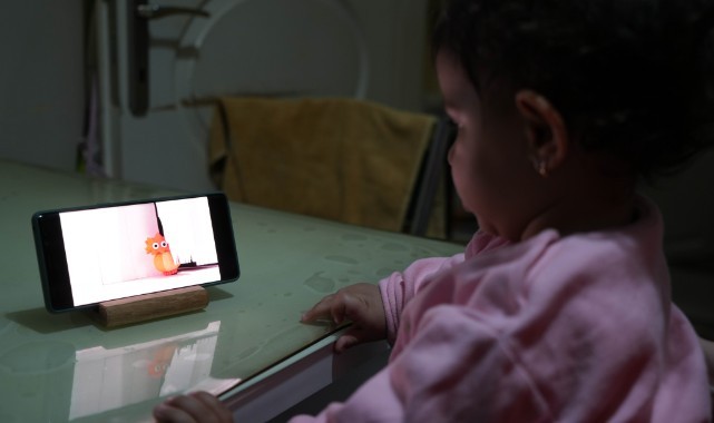 Çocuğu susturmada kullanılan ‘ekran’, beyinde kalıcı hasar bırakıyor