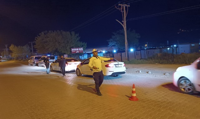 Düzensiz hurda taşıyan tırlara ceza yazıldı
