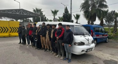Göçmen kaçakçılığı yapan iki kişi tutuklandı
