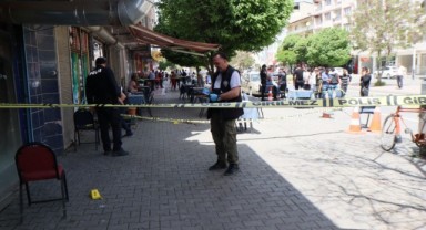 Kahvede silahlı kavga: 3 yaralı