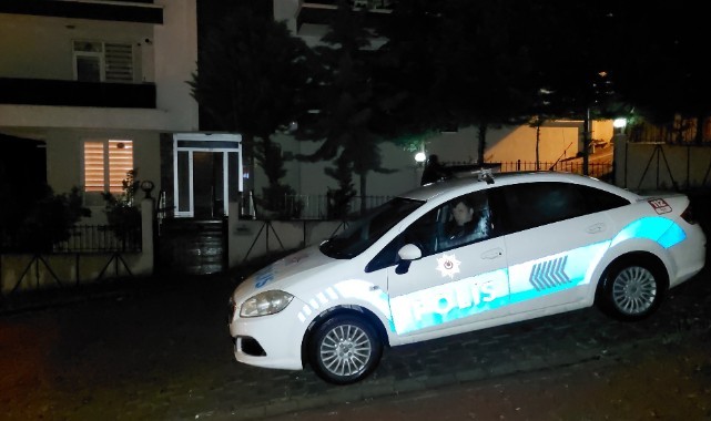 Karısını öldürüp polise teslim oldu