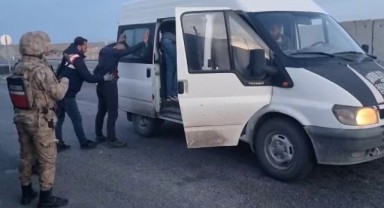 Kars'ta jandarmadan kaçak altın operasyonu
