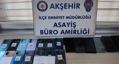 Konya’da kaçak cep telefonu operasyonu