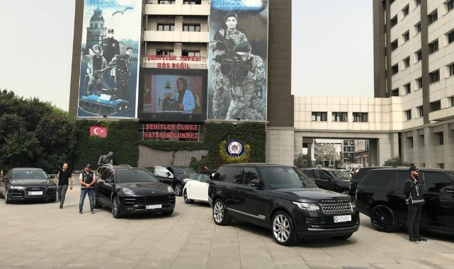 Lüks otomobil kaçakçılığı operasyonu: 20 Kişi yakalandı