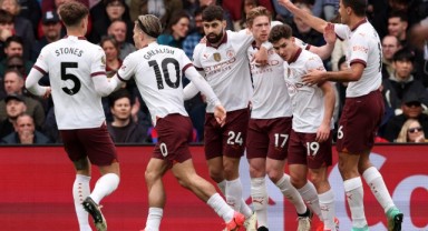 Manchester City, zirve takibini sürdürdü