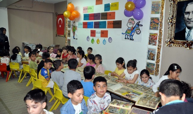 Şanlıurfa'da çocuk dergilerinden oluşan sergi açıldı