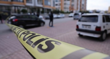 Sokak ortasında bıçaklı kavga: 2 ağır yaralı