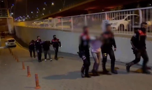 Asker eğlencesinde havaya ateş açan kişiler yakalandı