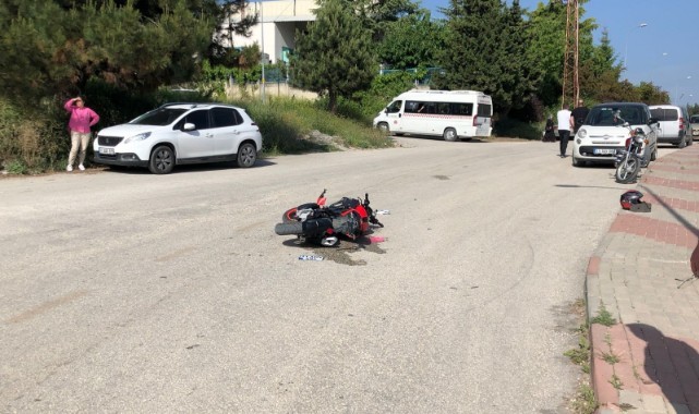 Bilecik'te kamyon ile motosiklet çarpıştı: 1 yaralı