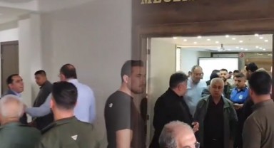 Birecik'te meclis toplantısında küfür ve hakaretler havada uçtu!