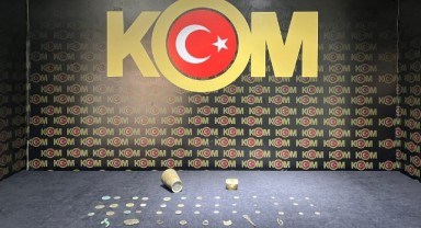 Bizans dönemine ait sikke ve objeler ele geçirildi