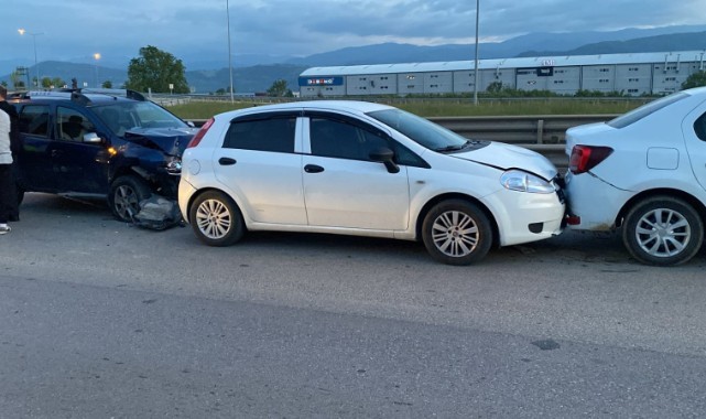 Bursa’da zincirleme kaza: 3 yaralı