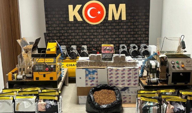 Evin çatı katında tütün kurutma mekanizması