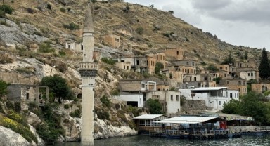 Halfeti yerli turistlerin uğrak yeri oldu