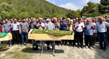 Kardeşi tarafından öldürülen kadın ve kocası toprağa verildi