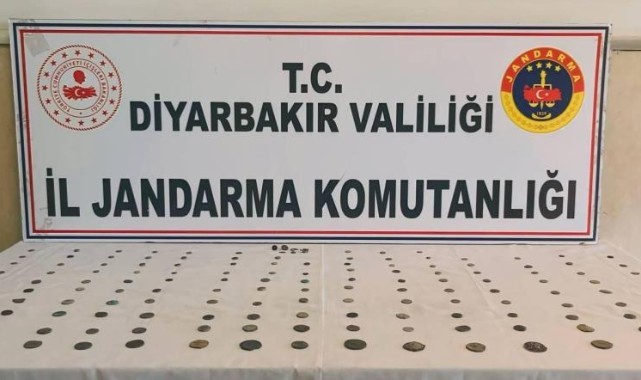 Komşu ilde 150 adet sikke ve obje satmaya çalışan 2 şüpheli yakalandı