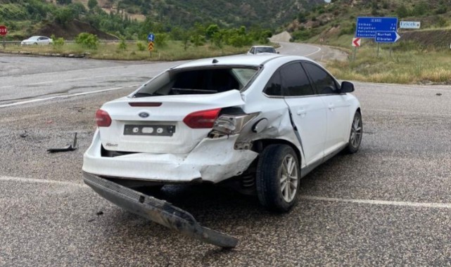 Komşu ilde otomobil çarpıştı: yaralılar var