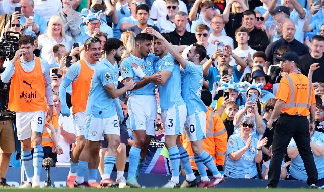 Manchester City, üst üste 4. kez şampiyon