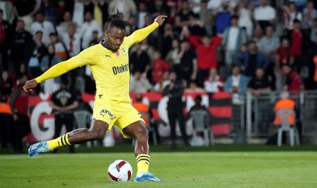 Mertens ve Batshuayi, EURO 2024 kadrosuna çağrılmadı