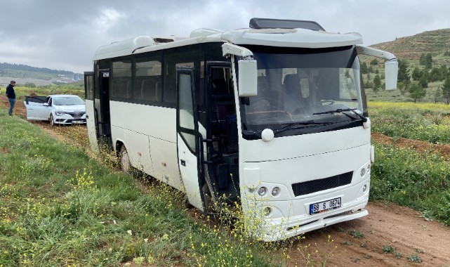 Midibüs ile uyuşturucu sevkiyatı yapan şüpheliler yakalandı