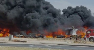 Nizip’te korkutan yangın! Araçlar küle döndü