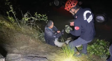 Otomobil baraj gölüne düştü: 1 ölü, 1 yaralı