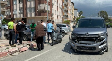 Otomobille motosiklet çarpıştı: 1 yaralı