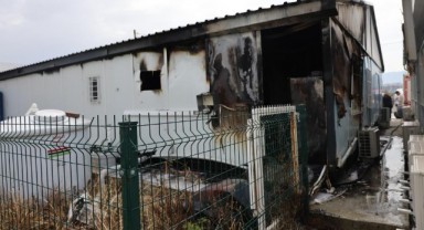 Prefabrik banka şubesinde korkutan yangın