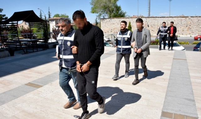 Sahte polisler, Şanlıurfa ve Maraş'ta yakalandı
