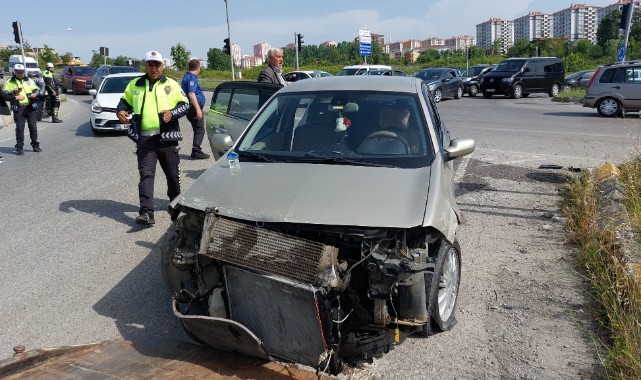Samsun'da otomobil tır ile çarpıştı: 1 yaralı