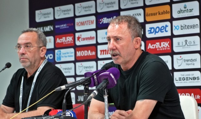 Sergen Yalçın Antalyaspor’dan ayrılacağını açıkladı