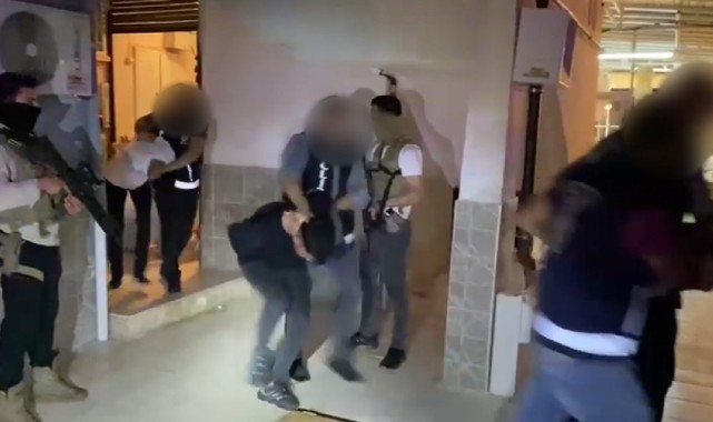 Silahla tehdit zanlılarına operasyon: 5 gözaltı
