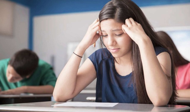 Sınav kaygısı akademik başarıyı düşürüyor mu? İşte yanıtları…
