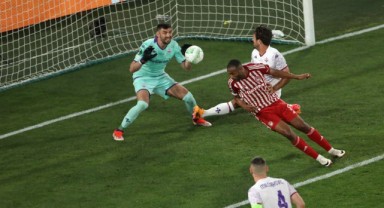 UEFA Avrupa Konferans Ligi Kupası Olympiakos'un