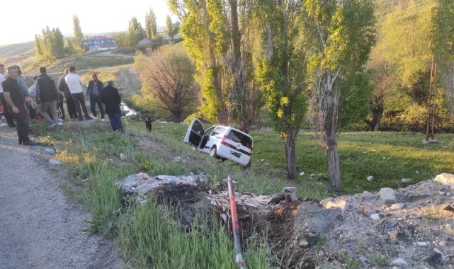 Yola çıkan inek kazaya neden oldu: 6 yaralı