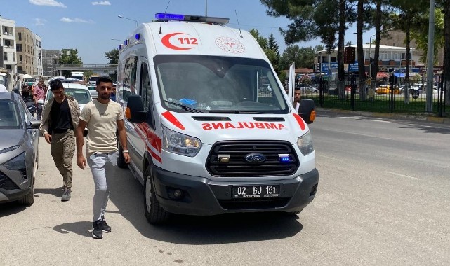 Adıyaman’da 3 otomobilin karıştığı kaza: 1 yaralı