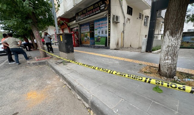 Anlaşmaya gittiler silahlar konuştu: 4 yaralı