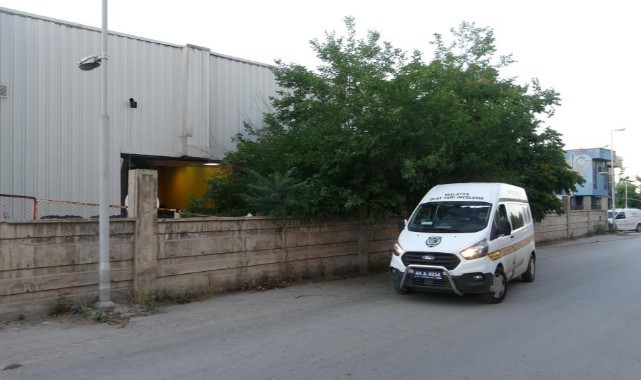Aydınlatma direğine asılı bulunan genç hastanelik oldu!