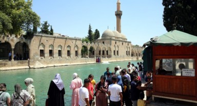 Balıklıgöl bayram tatilinde ziyaretçilerini ağırlıyor
